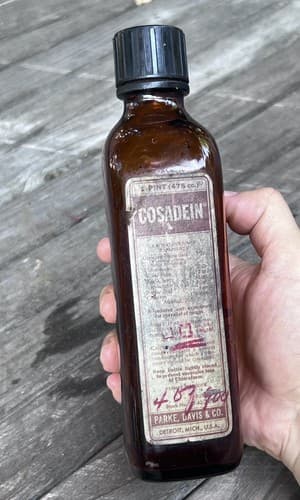 Vintage Parke Davis Cosadein Codeine Amber Pharmacy Bottle , EMPTY - Thumbnail 4