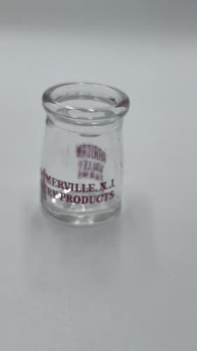 VINTAGE 1950 RARITAN VALLEY FAMRS SOMMERVILLE NJ DAIRY MINIATURE MILK BOTTLE - Thumbnail 3