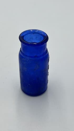 Vintage Cobalt Blue Glass Bottles LOT Of (4) Art BROMO Seltzer Emerson BALTIMORE - Thumbnail 9