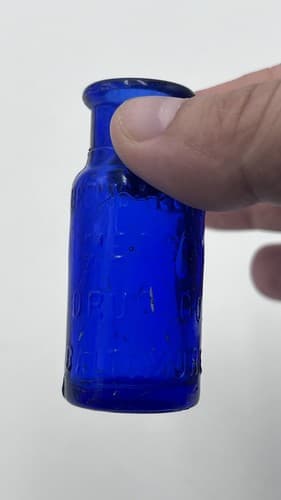 Vintage Cobalt Blue Glass Bottles LOT Of (4) Art BROMO Seltzer Emerson BALTIMORE - Thumbnail 7