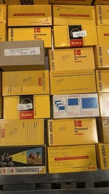 Huge lot 500+ VTG 50's to 70's 35mm Film Slides FAMILY Photos - Thumbnail 3
