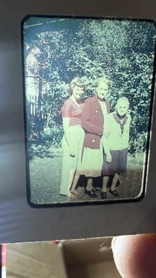 Huge lot 500+ VTG 50's to 70's 35mm Film Slides FAMILY Photos - Thumbnail 7