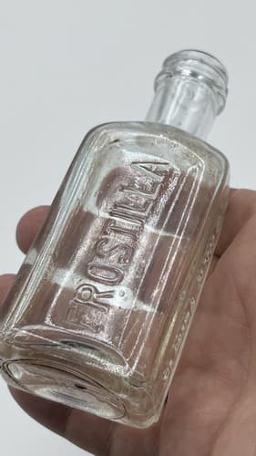 Nice Antique Holme's Fragrant Frostilla Hand Lotion Bottle Elmira NY 1910s Clear - Thumbnail 2