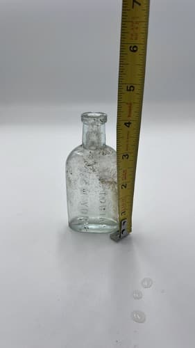 DR. TOBIAS NEW YORK VENETIAN LINIMENT OLD MEDICINE BOTTLE - Thumbnail 9