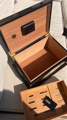 H Upmann Humidor Large Cigar Box - Thumbnail 4