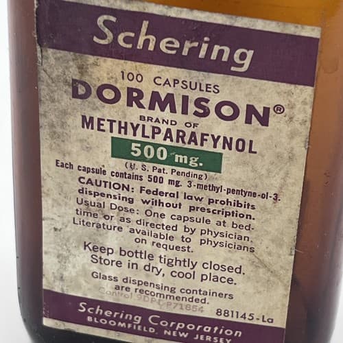 RARE 1950's DORMISON Schering Amber Bottle EMPTY, NO CONTENTS , FOR DISPLAY - Thumbnail 2