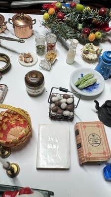 Huge Lot Dollhouse Miniature Accessories - Thumbnail 14