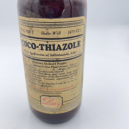Vintage 1950's Lilly Coco-Thiazole Sulfathiazole Bottle for Display/collectible - Thumbnail 4