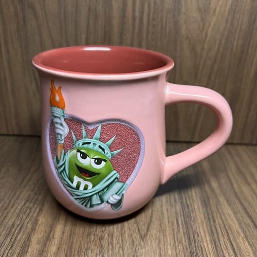 M&M's World Statue of Liberty Pink 3D mug Glitter Heart Chocolate for All 2016 - Thumbnail 4