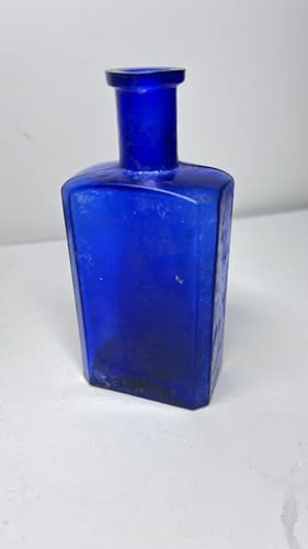 Wakelee's Camelline San Francisco 4 3/4" Cobalt Blue Tool Top Medicine Bottle - Thumbnail 3