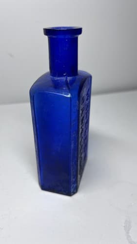 Wakelee's Camelline San Francisco 4 3/4" Cobalt Blue Tool Top Medicine Bottle - Thumbnail 4