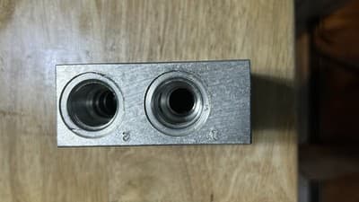 Selling Precision Hydraulic Manifold 20982 - Thumbnail 21