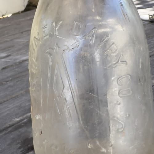 Alderney Dairy Co. Newark New Jersey Glass MILK Half Pint BOTTLE EMBOSSED - Thumbnail 3