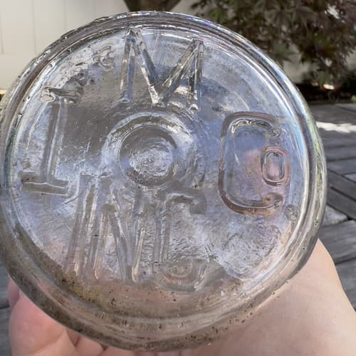 Vintage International Milk Company 1 Quart Milk Bottle from Hillside New Jersey - Thumbnail 4