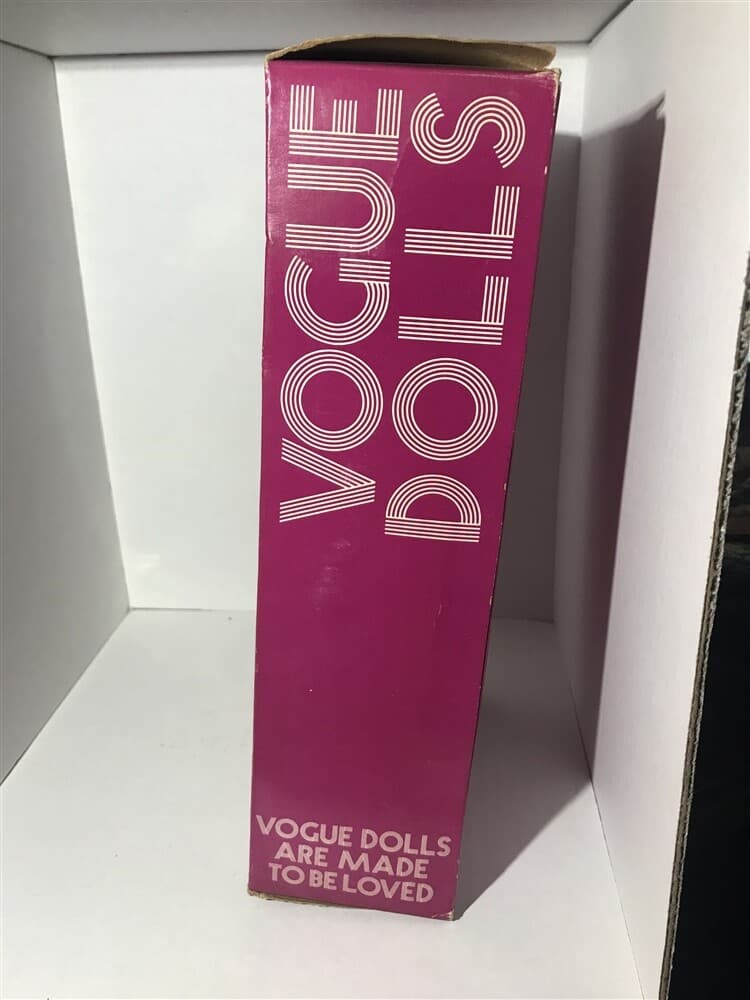 Original Vogue GINNY 8'' Tyrollean Doll Far Away Lands Series Boxed - Thumbnail 3