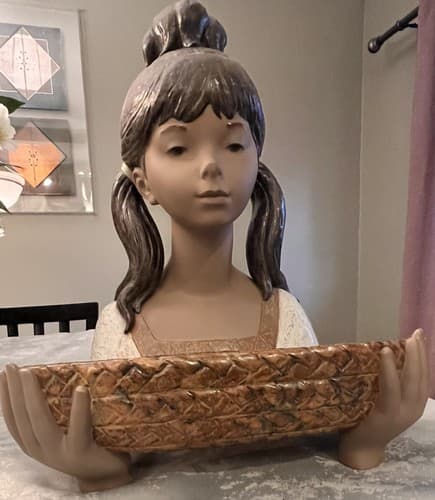 Lladro vintage 17" Gardener Girl bust retired sculpture Large rare with bowl - Thumbnail 12