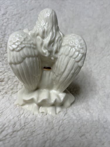 Lenox Angel Kneeling Porcelain Figurine Holding Lyre Harp With Gold Belts - Thumbnail 3