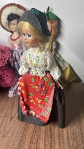 Vintage Lot of Celluloid 8" dolls traditional costumes , sleepy eyes,mohair hair - Thumbnail 10