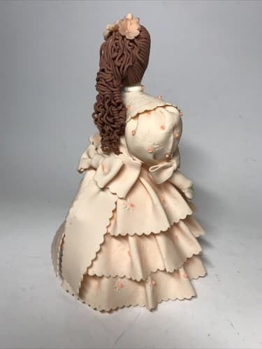 Vintage Dominican Rep Handmade Lady Dress Figurine Ampliflor 7.5" Porcelanicron - Thumbnail 4