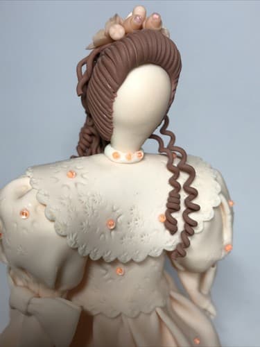 Vintage Dominican Rep Handmade Lady Dress Figurine Ampliflor 7.5" Porcelanicron - Thumbnail 5
