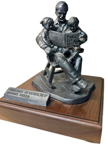 Michael Ricker Pewter Park City "America Remembered" Signed Numbered #219 7"