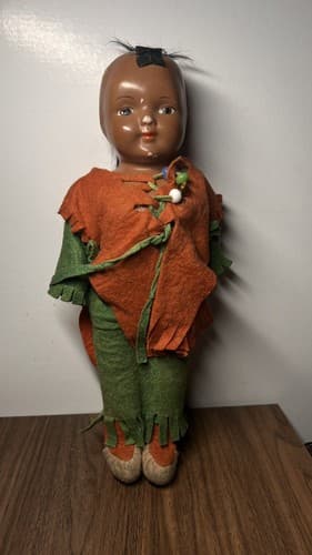 Antique Native American Indian Doll Composition Head And Arms, D.T.C. (Dominion) - Thumbnail 2
