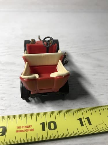 CLE KEY Georges Richard Tonneau 1902 France Vintage Plastic Toy Car - Thumbnail 4