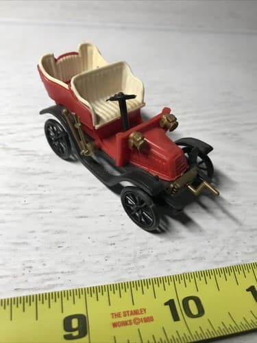 CLE KEY Georges Richard Tonneau 1902 France Vintage Plastic Toy Car - Thumbnail 3