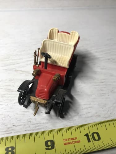 CLE KEY Georges Richard Tonneau 1902 France Vintage Plastic Toy Car - Thumbnail 2