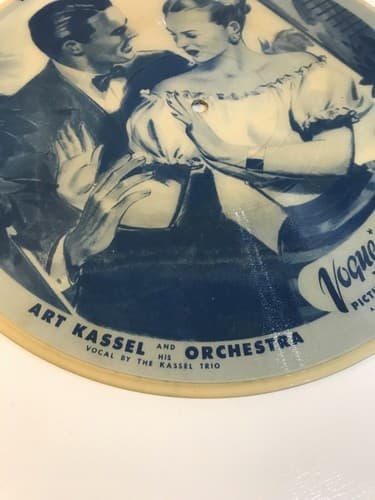 Vogue Picture Record R780 Touch me Not/Let's Get Married 78 RPM Art Kassel Disk - Thumbnail 6