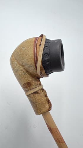 Rare West African Clay Pipe wrapped in leather - Thumbnail 5