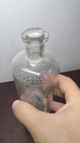 Antique LAVORIS CHEMICAL Co Embossed Mouthwash Healing Bottle - Thumbnail 4