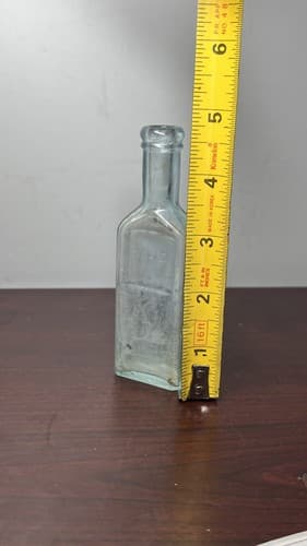 Vintage DAVIS PAINKILLER VEGETABLE EMBOSSED BOTTLE AQUA EMPTY - Thumbnail 9