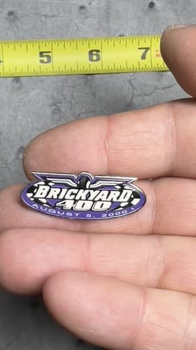 2000 Brickyard 400 Indianapolis Motor Speedway NASCAR Racing Lapel Hat Pin - Thumbnail 3