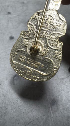 Hard Rock Cafe San Juan Puerto Red Flag Guitar Pin - Thumbnail 3