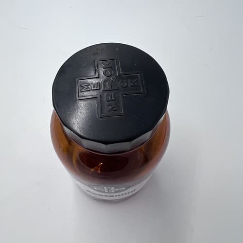4.75" Merck Acetanilid Antique Amber Apothecary Pharmacy Dispensary Bottle - Thumbnail 3