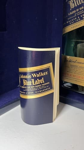 Johnnie Walker Blue Label Highest Awards Whisky Empty Bottle with case, ltd ed - Thumbnail 4