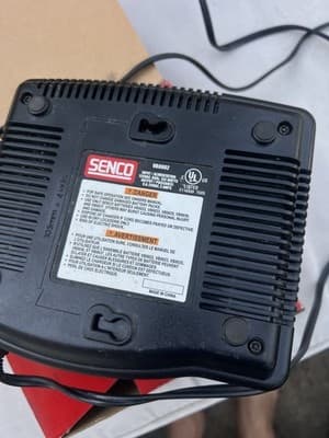 Genuine OEM Senco Tools VB0002 Super Battery Charger 9.6V to 24V 1 Hour Charge - Thumbnail 4