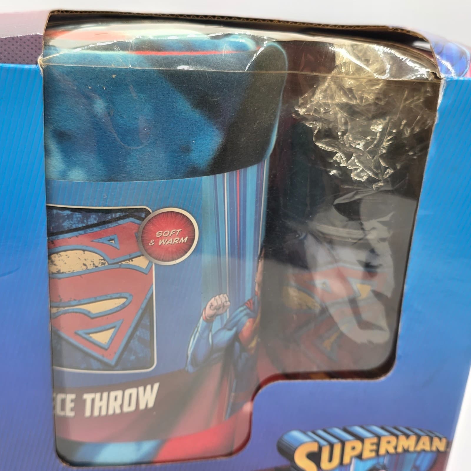 SUPERMAN GIFT SET Mug & Snug Fleece Throw Set - Thumbnail 3