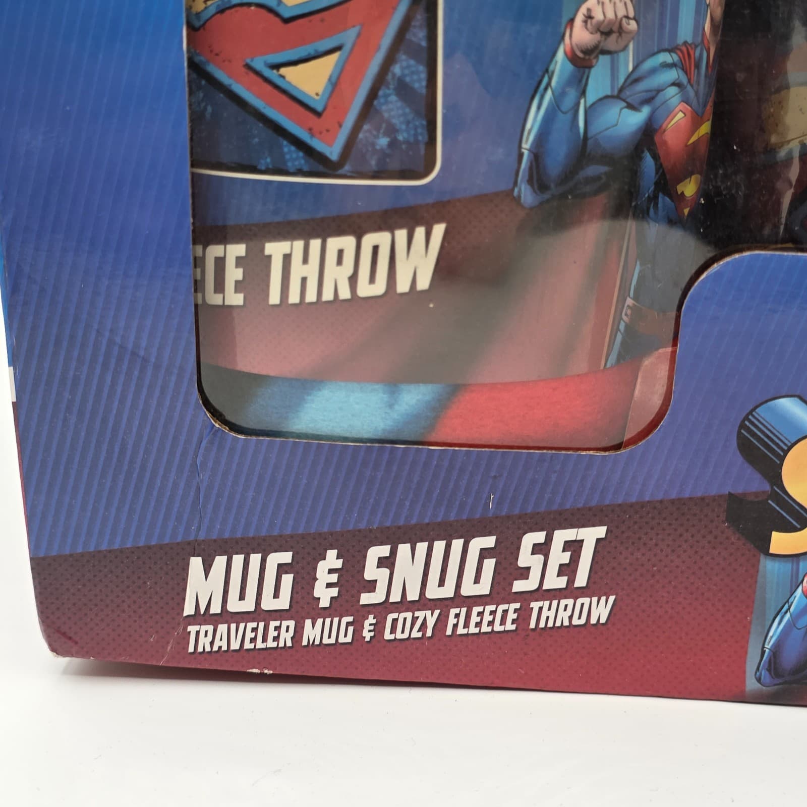 SUPERMAN GIFT SET Mug & Snug Fleece Throw Set - Thumbnail 2