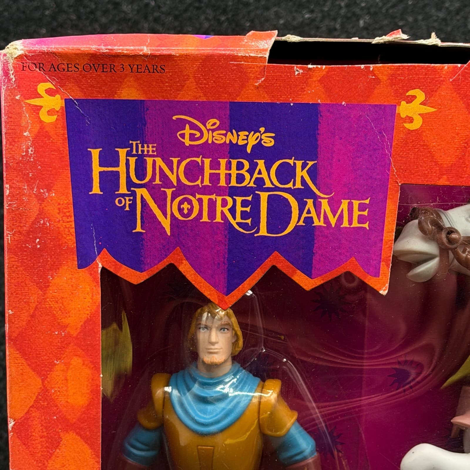 Phoebus & Achilles Action Figure Set Disney's Hunchback of Notre Dame 69422 - Thumbnail 2