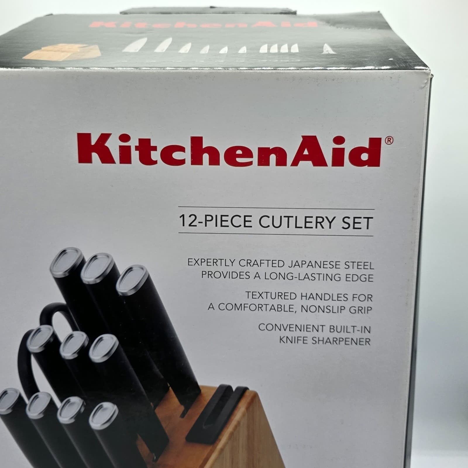 KitchenAid Classic Japanese Steel 12 piece Knife Block Set & Built in Sharpener - Thumbnail 10