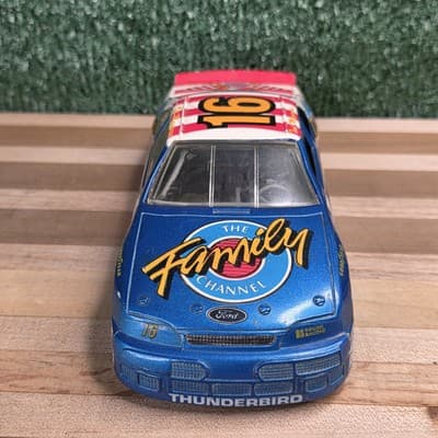 1995 Racing Champions #16 The Family Channel 1:24 Scale Ford Nascar Car NO BOX - Thumbnail 3