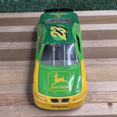 1/18 SCALE--ERTL #23 CHAD LITTLE JOHN DEERE NASCAR STOCK CAR - Thumbnail 4