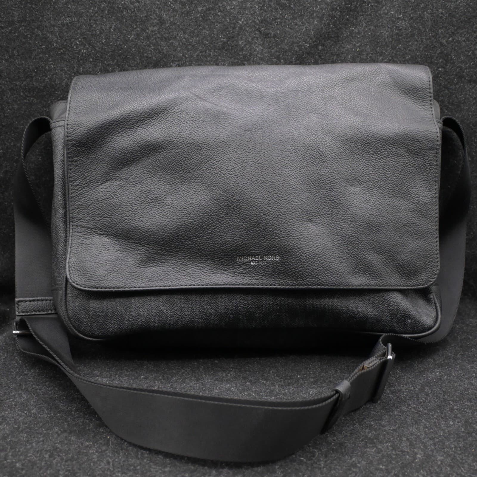 Michael Kors Men's Mason Explorer Messenger Bag - Black