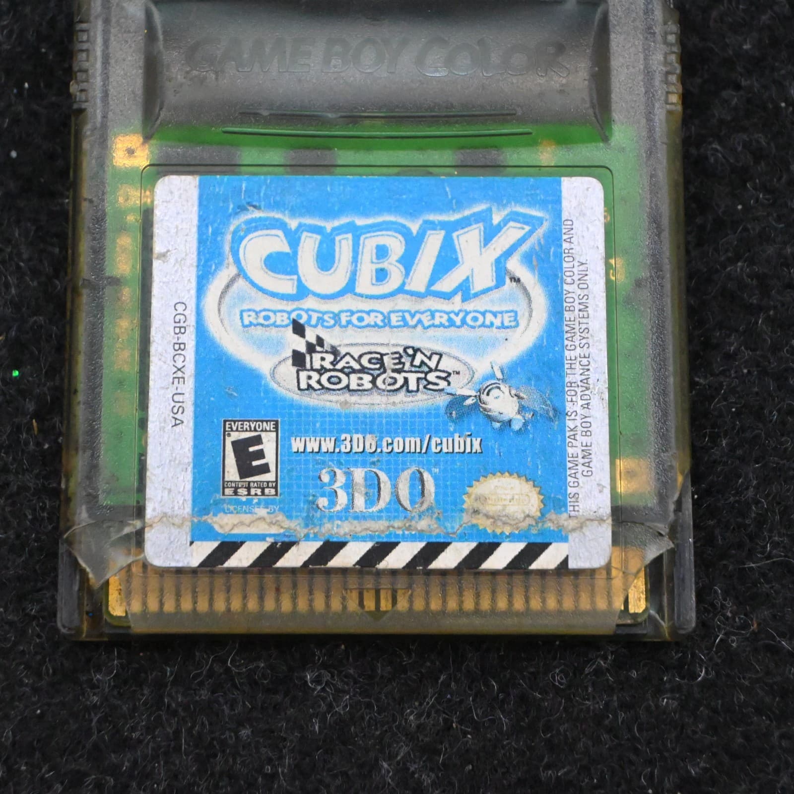 Cubix: Robots for Everyone -- Race 'N Robots Nintendo Game Boy Color - Thumbnail 2