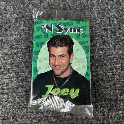 Justin Timberlake 1999 Kidsbooks NSync Full Color Mini Book Magazine N Sync RARE - Thumbnail 2