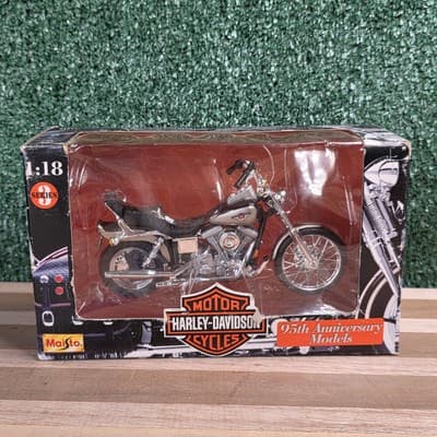 1998 Maisto Harley-Davidson 95th Anniversary 1:18 Series 3 FXDWG Dyna Wide Glide