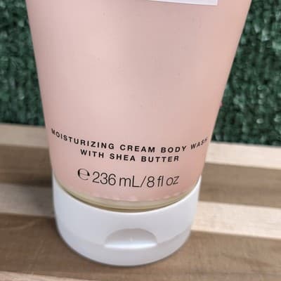 2 VICTORIA'S SECRET COCONUT MILK ROSE CALM CREAM BODY WASH MOISTURIZING 8 Fl OZ - Thumbnail 4