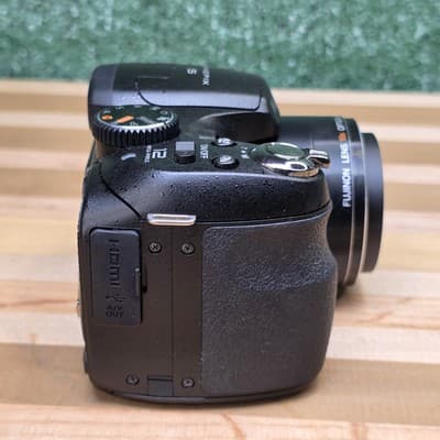 Fujifilm Finepix S2500HD 12MP Digital Camera 18x Optical Zoom Cap Strap - Thumbnail 11
